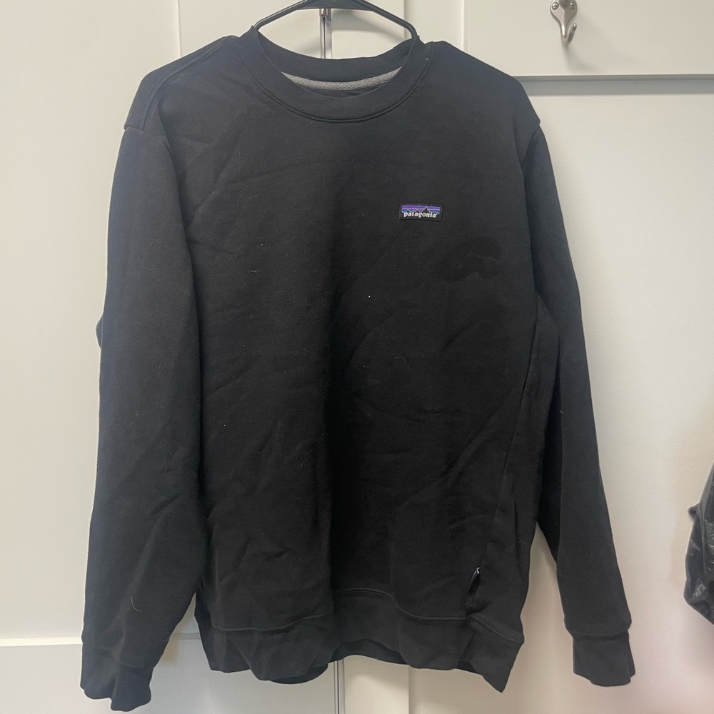 Patagonia Men's Classic Black Crewneck Sweater